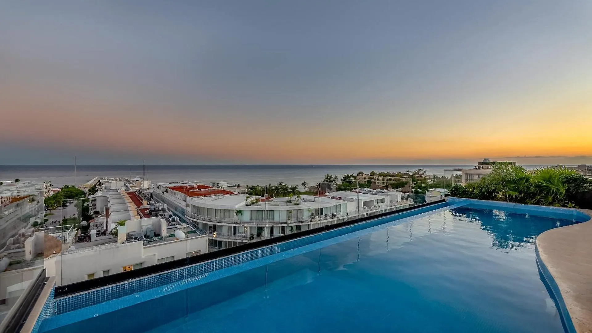 Cozy Studio In Central Location Rooftop 100M Wifi Playa del Carmen