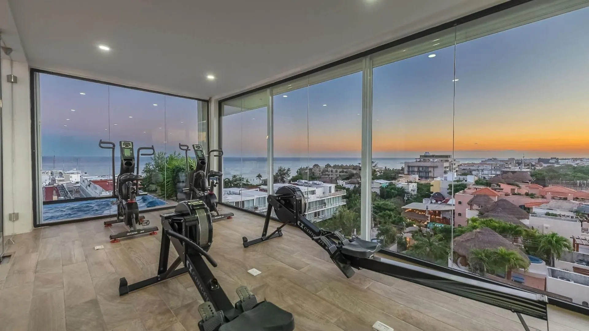 Cozy Studio In Central Location Rooftop 100M Wifi Playa del Carmen Mexico